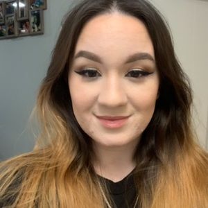 Meet your Posher, Bianca